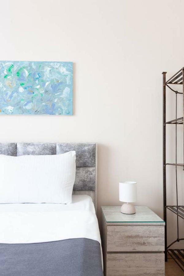 Wehost Apartment On A Colorful Street Тбилиси Екстериор снимка
